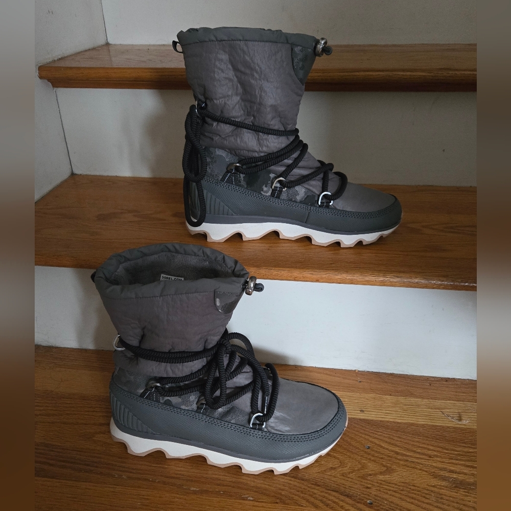 Sorel Waterproof Gray Winter Boots with Inner Fleece Lining Sz 11